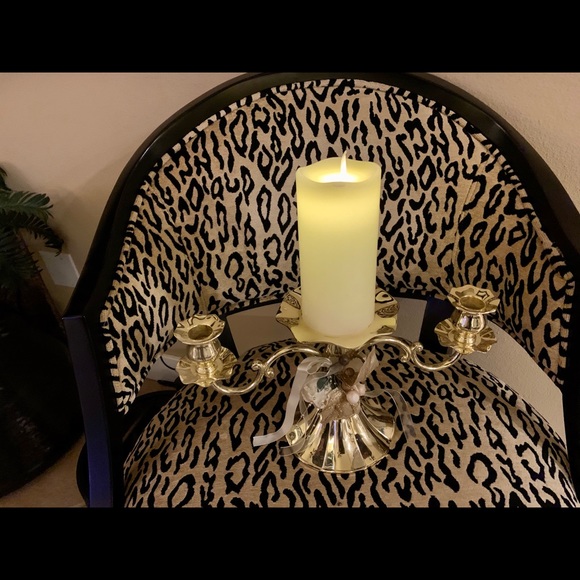 LN BEAUTIFUL BRASS CANDELABRA💕SHINY & POLISHED. NEVER NEED TO POLISH❤️ - Picture 5 of 11